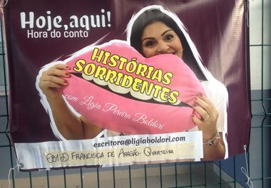 Histórias Sorridentes: Hora do Conto  A autora Lígia Boldori visitou a Biblioteca D. Francisca de Aragão durantes os dias ...