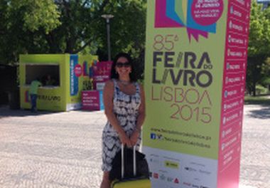 85ª Feira do Livro de Lisboa ,2015– Sessão de autógrafos com Ligia Pereira Boldori – “Na Mala do Imigrante”- ChiadoEditora